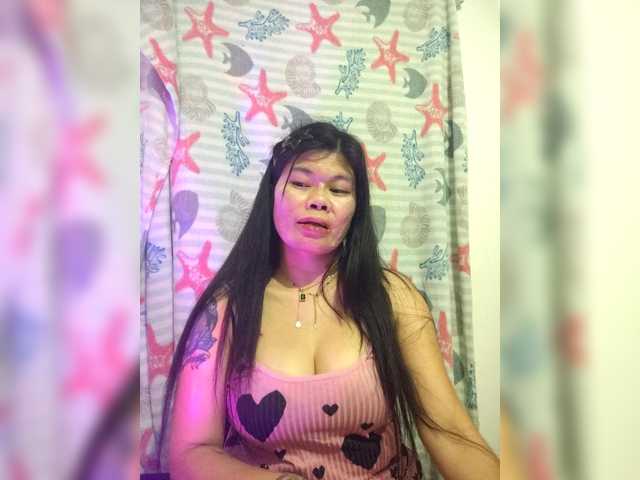 AnnaJulianna live cam preview