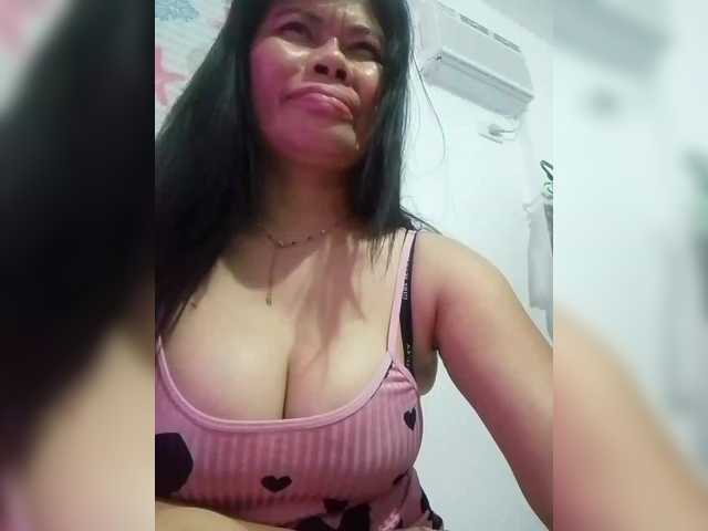 AnnaJulianna live cam preview
