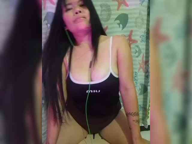 AnnaJulianna webcam