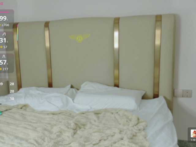 Kleopizez live cam on BongaCams