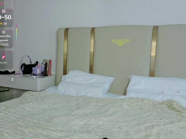 Kleopizez live cam on BongaCams