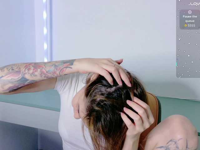 Kleopizez live cam on BongaCams