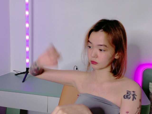 Kleopizez live cam on BongaCams