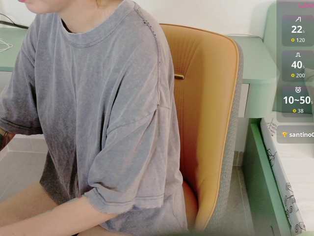 Kleopizez live cam on BongaCams