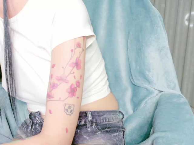 Kleopizez live cam on BongaCams