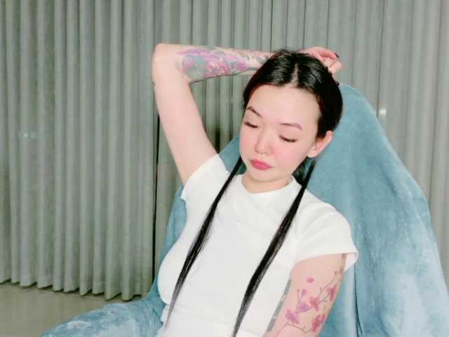 Kleopizez live cam on BongaCams