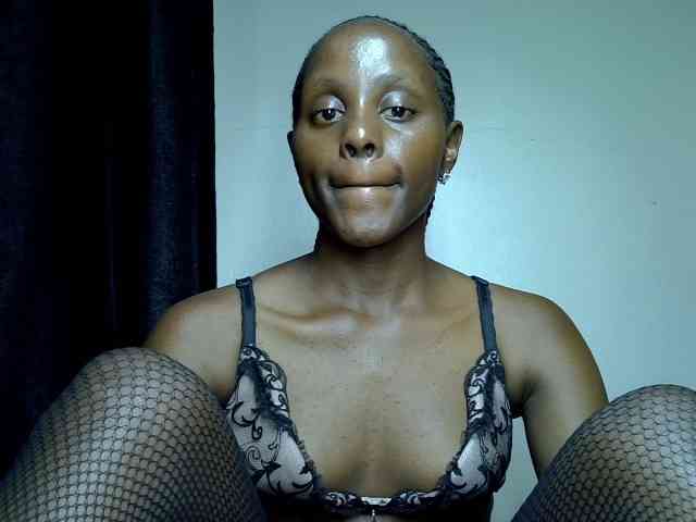 Sexy-Lunah webcam