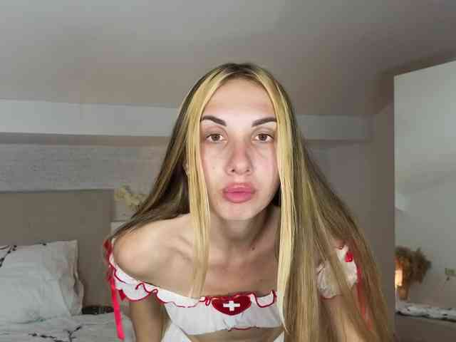 MissAmeliia webcam
