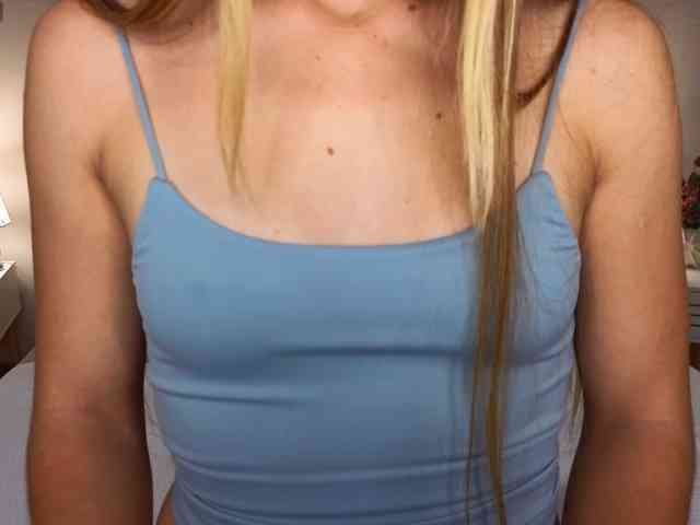 MissAmeliia webcam