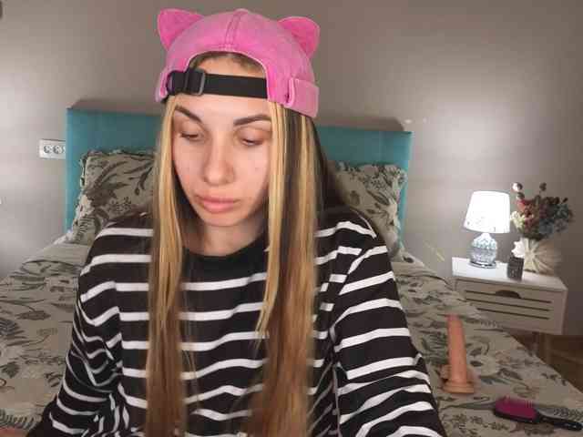 MissAmeliia webcam