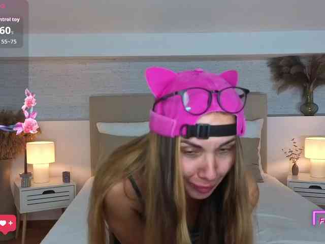 MissAmeliia webcam