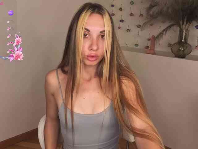 MissAmeliia webcam