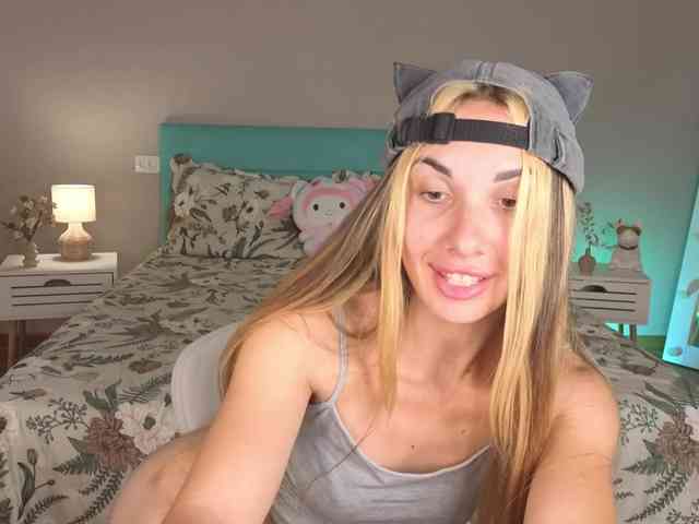 MissAmeliia webcam