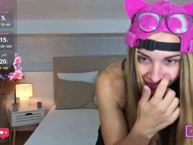 MissAmeliia webcam