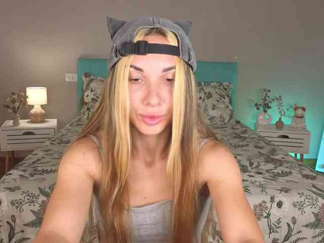 MissAmeliia webcam
