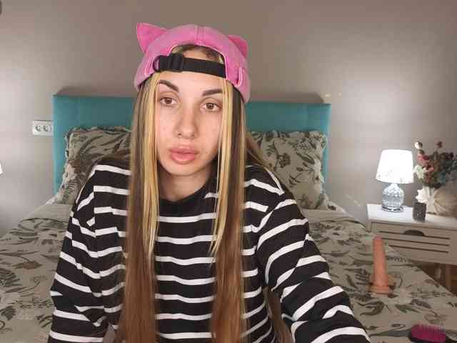 MissAmeliia webcam