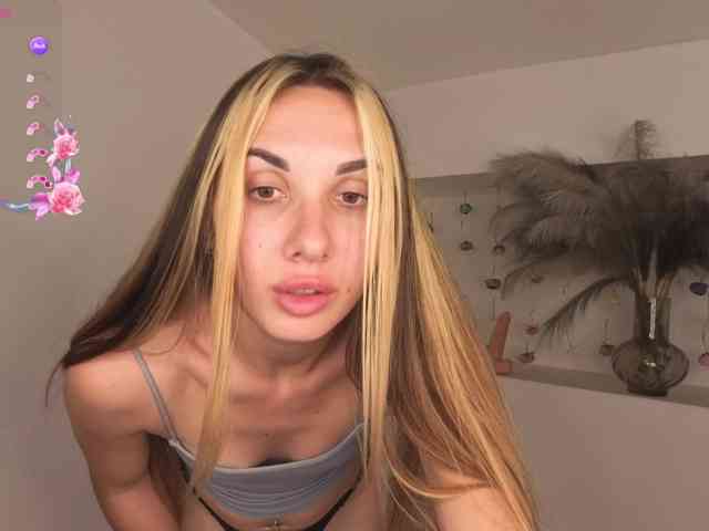 MissAmeliia webcam