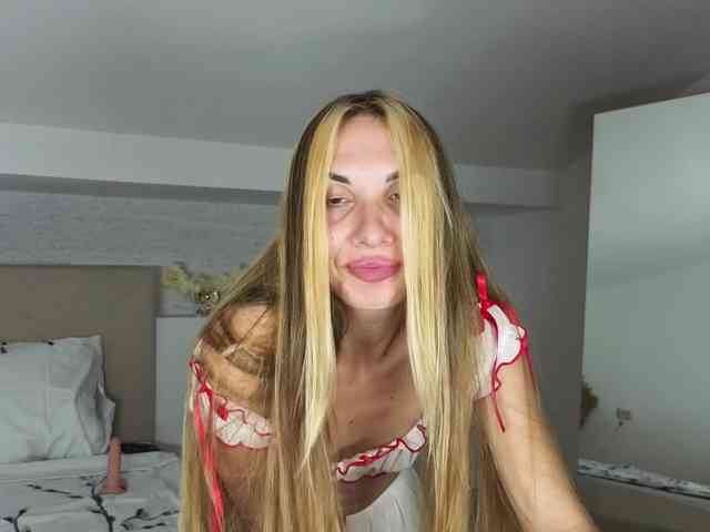 MissAmeliia webcam