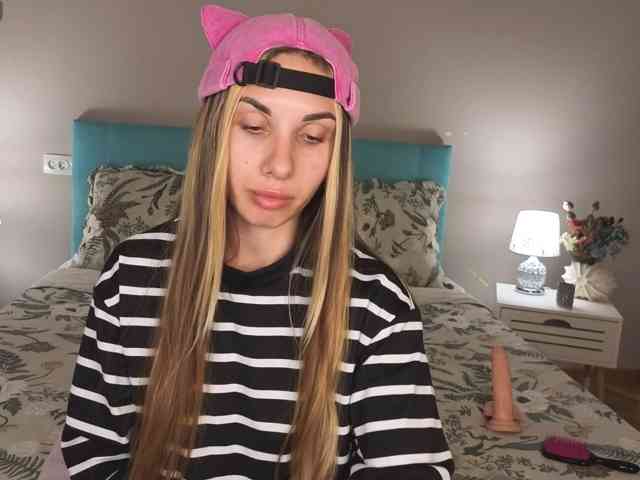 MissAmeliia webcam