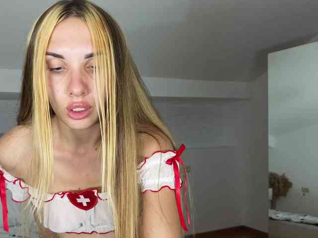 MissAmeliia webcam