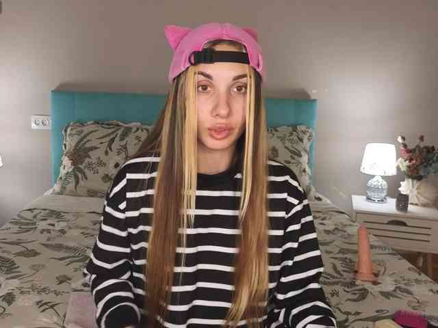 MissAmeliia webcam