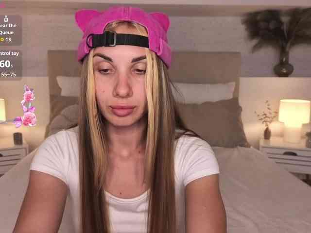 MissAmeliia webcam