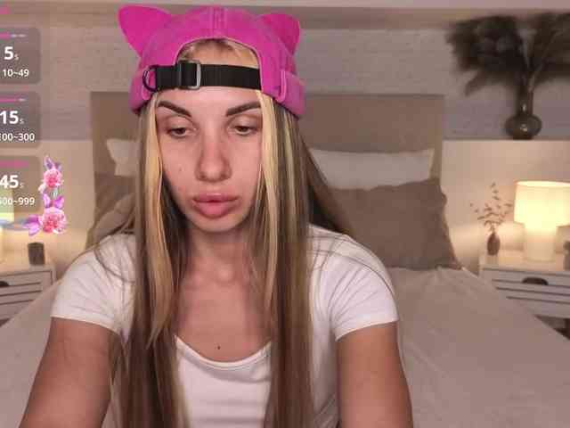 MissAmeliia webcam