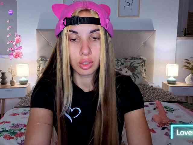 MissAmeliia webcam