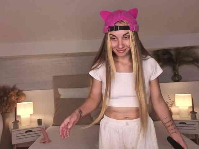 MissAmeliia webcam