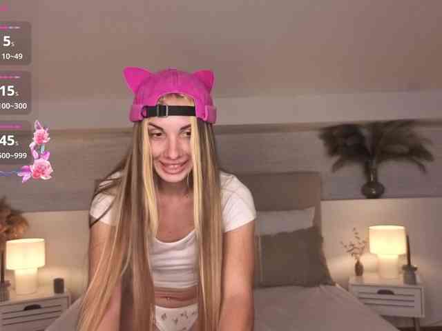 MissAmeliia webcam