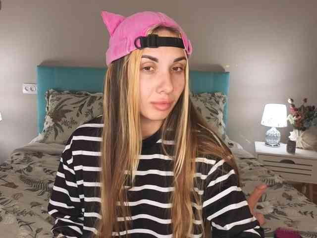 MissAmeliia webcam