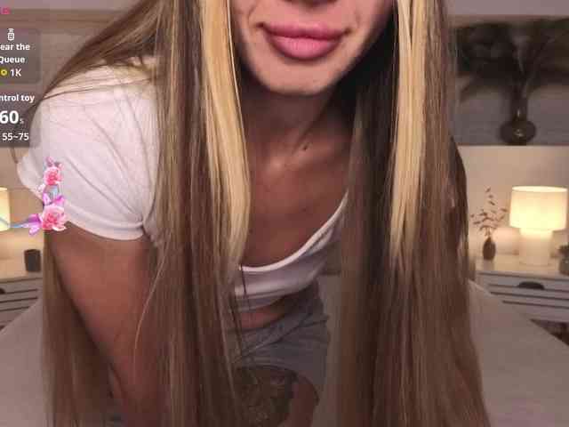 MissAmeliia webcam
