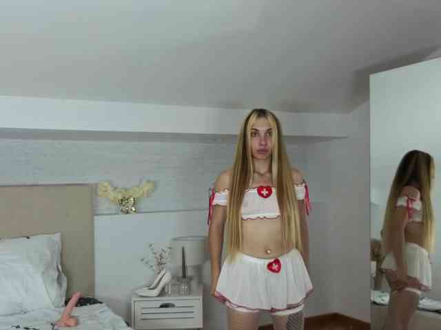 MissAmeliia webcam