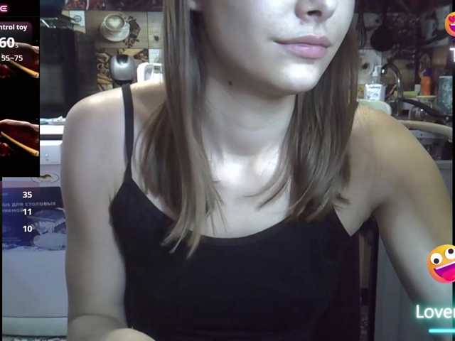 EvaaKisssss live cam on BongaCams