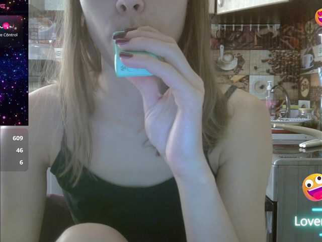 EvaaKisssss live cam on BongaCams