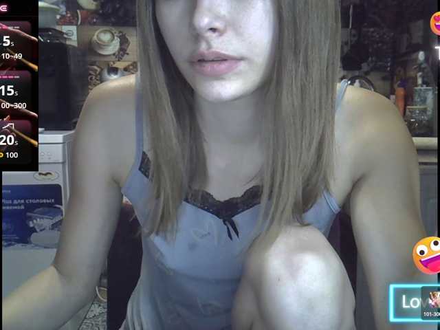 EvaaKisssss live cam on BongaCams