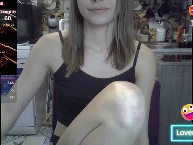 EvaaKisssss live cam on BongaCams