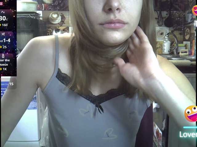 EvaaKisssss live cam on BongaCams