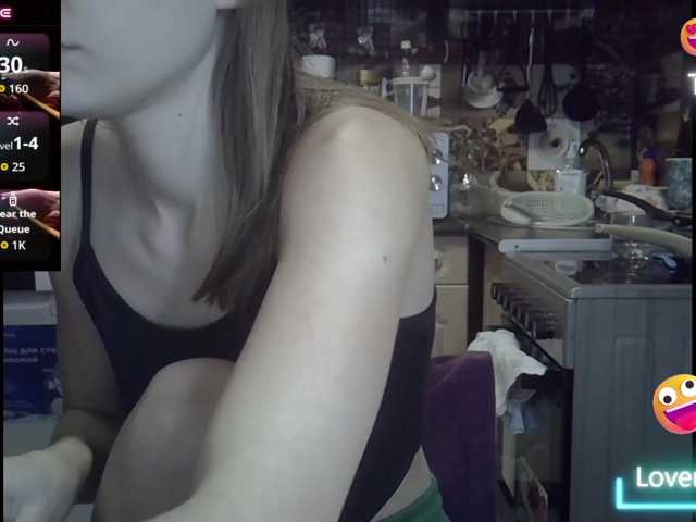 EvaaKisssss live cam on BongaCams
