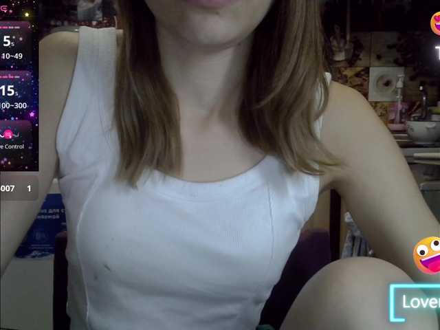 EvaaKisssss live cam on BongaCams