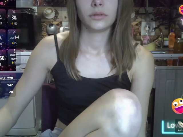EvaaKisssss
