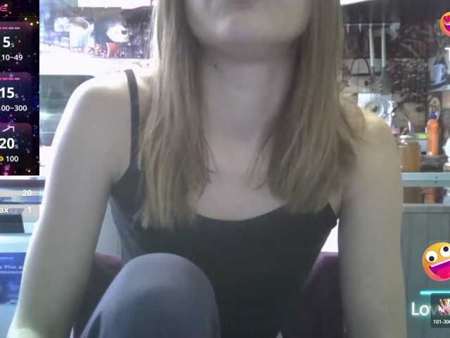 EvaaKisssss