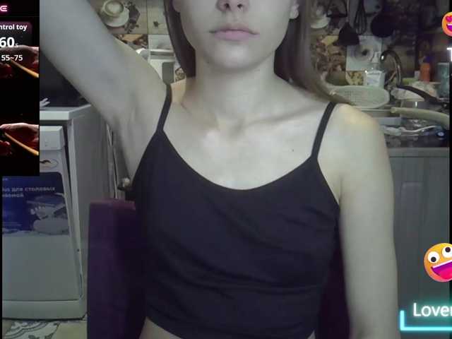 EvaaKisssss live cam on BongaCams