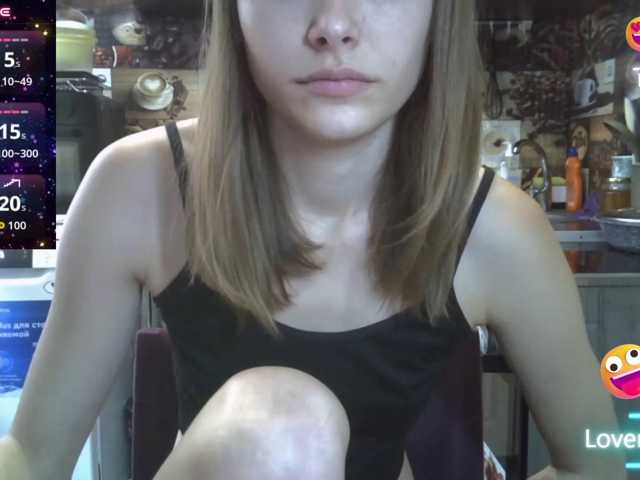 EvaaKisssss live cam on BongaCams
