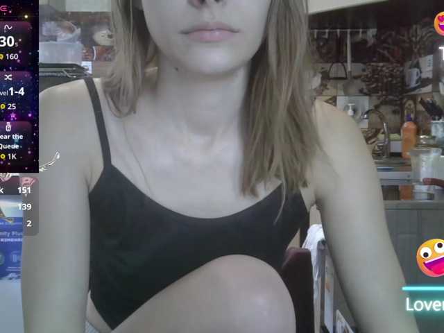 EvaaKisssss, live now on BongaCams