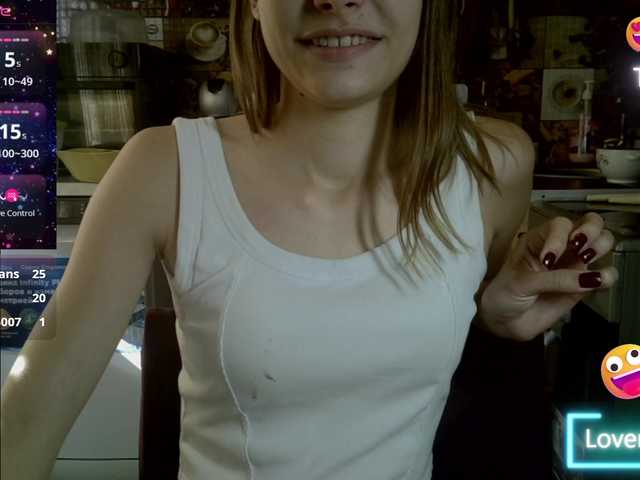 EvaaKisssss live cam on BongaCams
