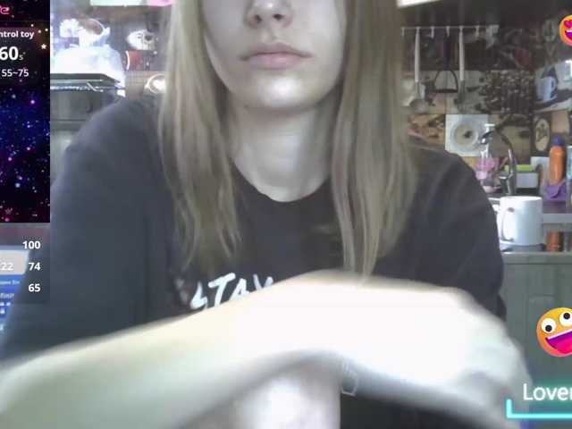 EvaaKisssss live cam on BongaCams