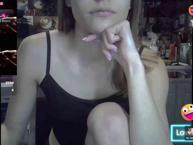 EvaaKisssss