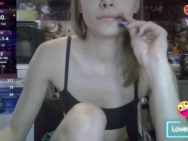 EvaaKisssss - Girl 
