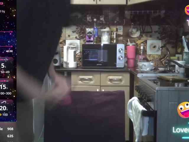 EvaaKisssss webcam